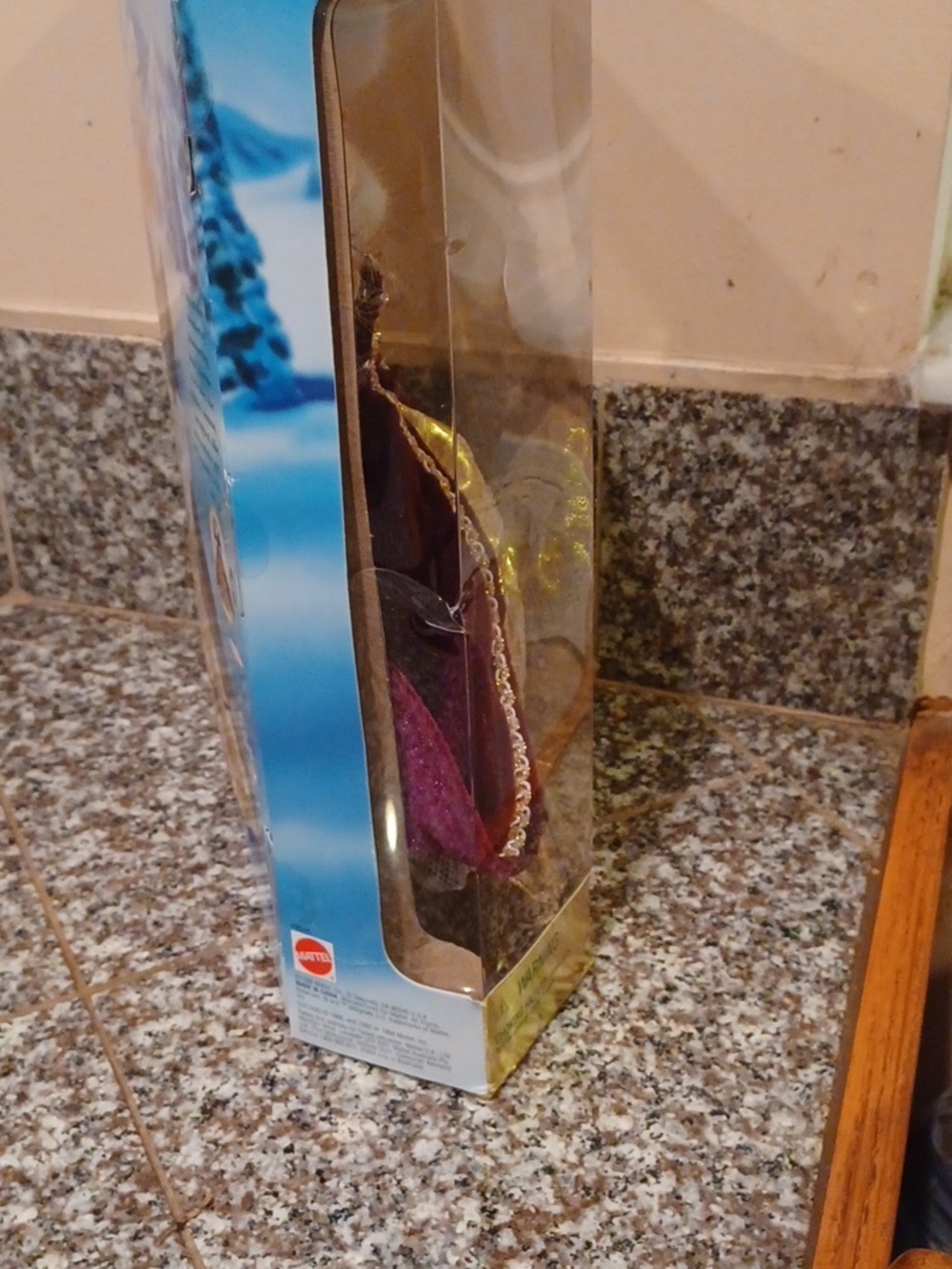 Barbie Burgundy & Gold Velvet Holiday Doll New In Box 1996 - Picture 4 of 9